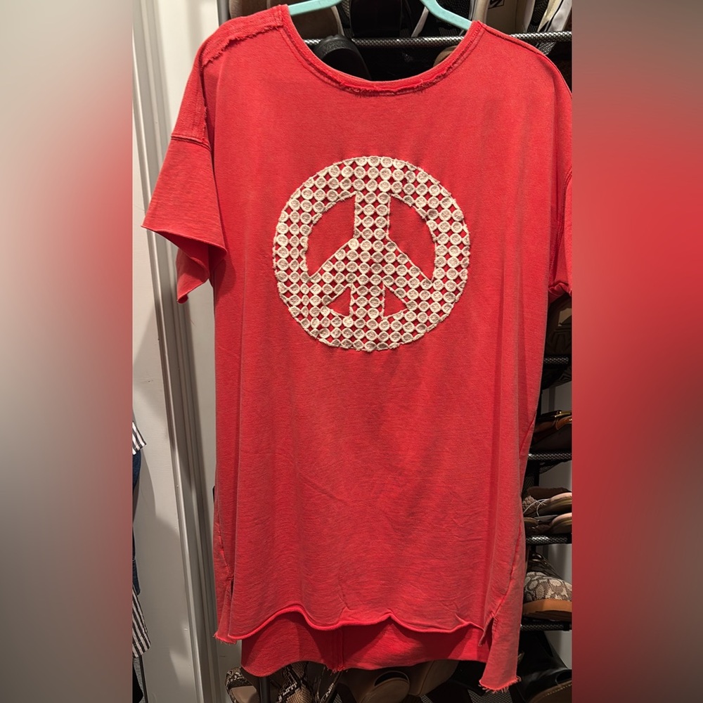Red Women's Top with Lace Detail New with out tags